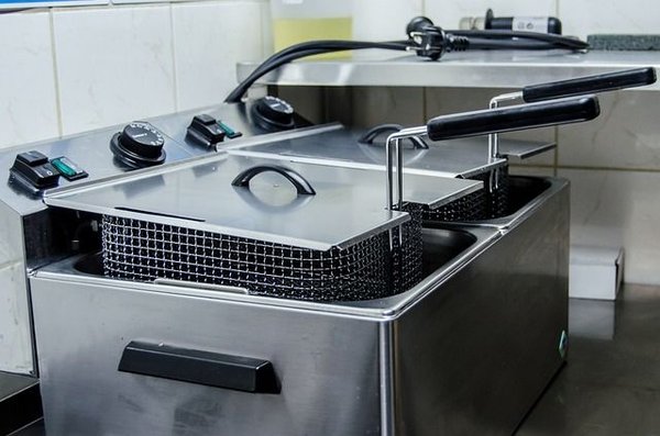 Avis sur la friteuse sans huile Uten Friteuse à Air 1800W
